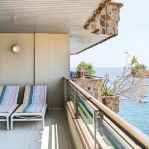Awesome apartment in Tossa de Mar with 4 Bedrooms and WiFi